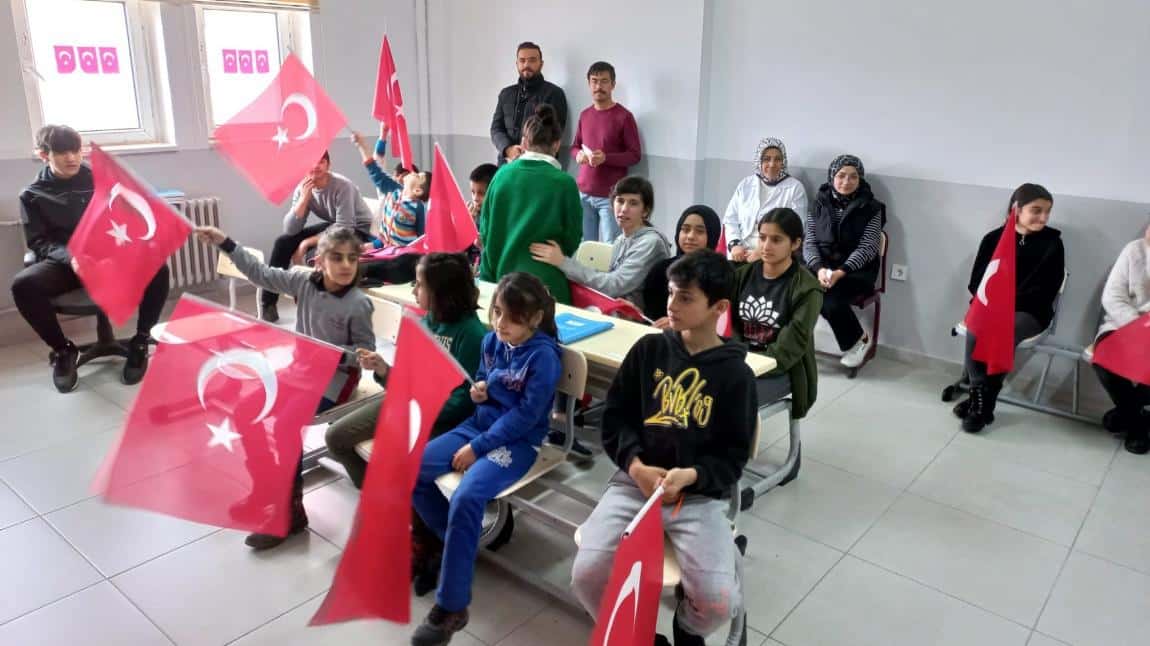 12 Mart Erzurum'un Kurtuluşu, İstiklal Marşımızın Kabulü ve Mehmet Akif Ersoy'u Anma Töreni Okulumuzda Yapıldı.